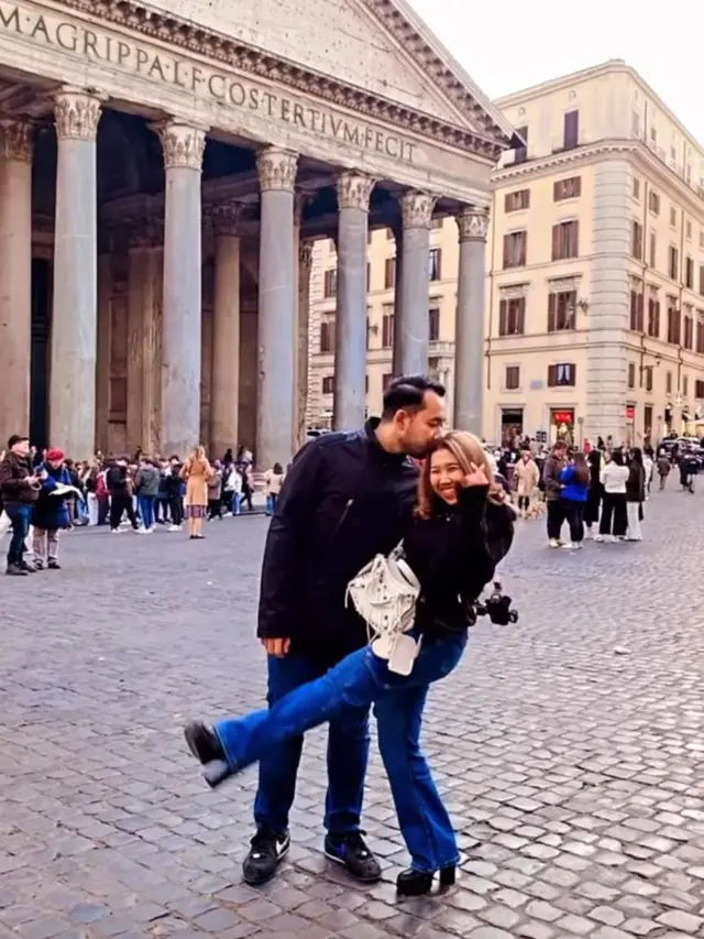 10 Potret Mesra Kiky Saputri dan Suami Honeymoon di Eropa, Didoakan Segera Punya Momongan