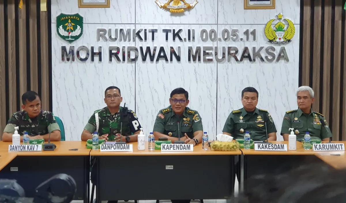 Saat mengendarai mobilnya sejak Subuh, GDW tidak memiliki izin dari kesatuannya.<br>