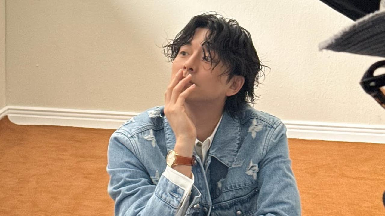 Potret Terbaru Gong Yoo, Aktor Tampan Korea dengan Rambut Acak-Acakan tapi Full Damage