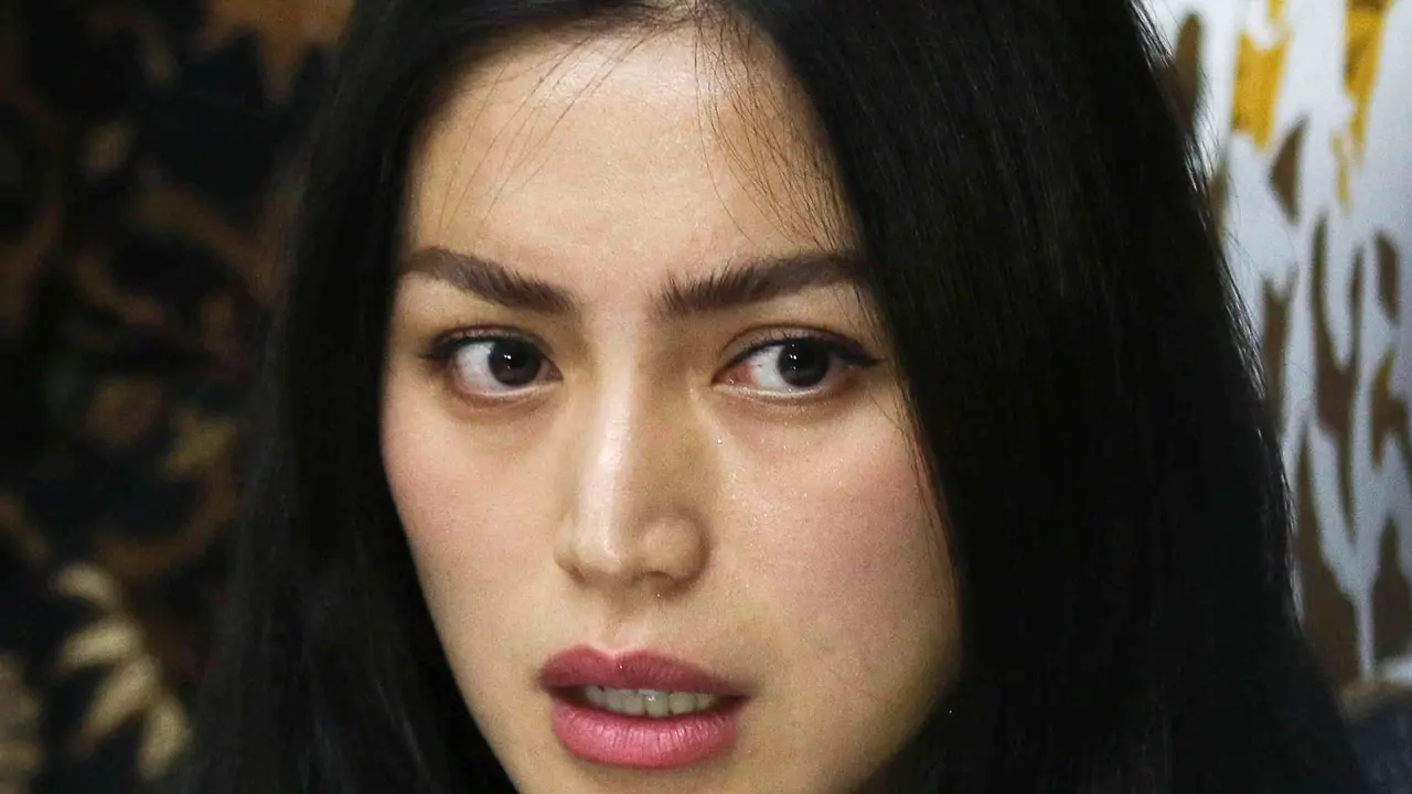 FOTO: Jessica Iskandar Beberkan Kasus Penipuan dan Penggelapan Investasi Mobil di Bali