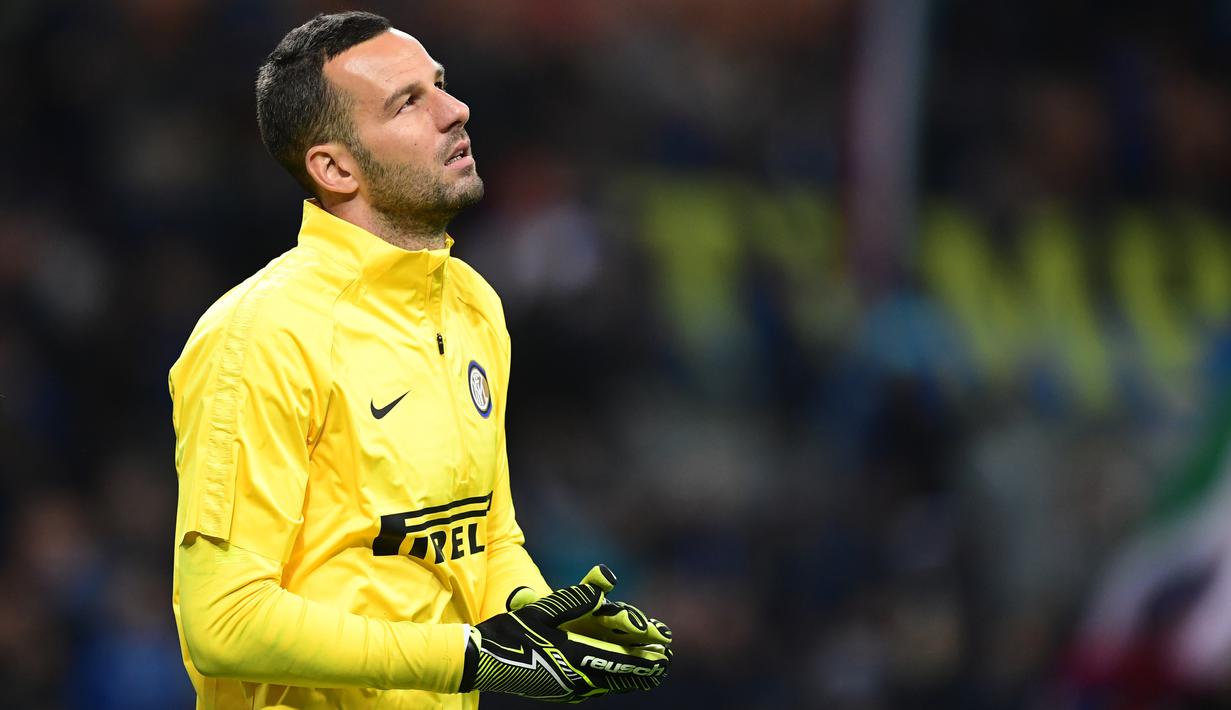 10. Samir Handanovic (Inter Milan) - Overall 86 (AFP/Miguel Medina)