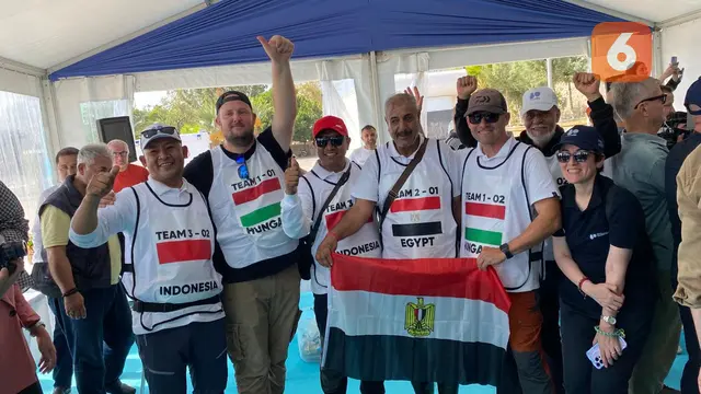 Aiptu Hamzah Basri dan Mulyadi Umar asal Kendari, Sulawesi Tenggara, mendapatkan juara dua Rosatom International Fishing Tournament 2025, di Mersin, Turki, pada Rabu (22/10/2025) (Dok. Liputan6.com/Teddy Tri Setio Berty).
