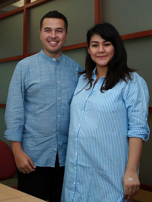 Bahagianya Sissy Priscillia dan Rifat Sungkar Sambut Kelahiran Buah