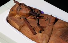 Arkeolog Temukan Benteng Mesir Kuno Berusia 3.000 Tahun, Berisi Pedang Berukir Wajah Firaun Ramses II