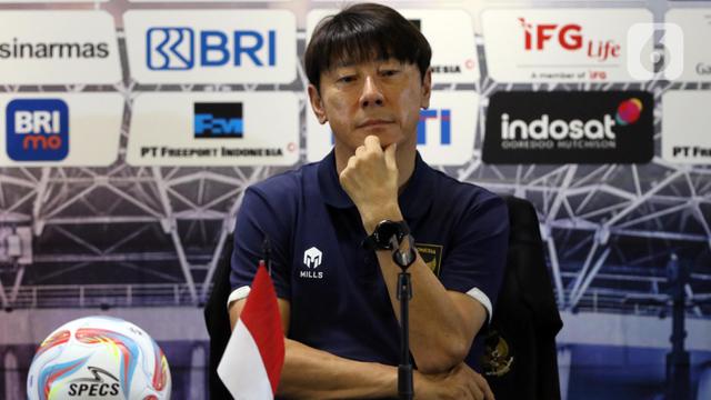 Pelatih Shin Tae-Yong