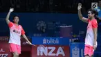 Ganda campuran Indonesia, Tontowi Ahmad/Liliyana Natsir usai melawan Yugo Kobayashi/Misaki Matsumoto (Jepang) pada 16 besar Indonesia Open 2018 di Istora GBK, Jakarta, Kamis (5/7). Tontowi/Liliyana unggul 23-21, 21-19. (Liputan6.com/Helmi Fithriansyah)