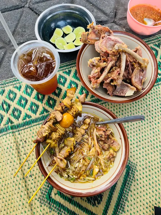 SOTO AYAM PAK PRI (ALTAR)