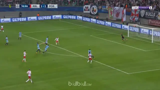 Berita video highlights Liga Champions 2017-2018 antara RB Leipzig melawan Porto dengan skor 3-2. This video presented by BallBall.