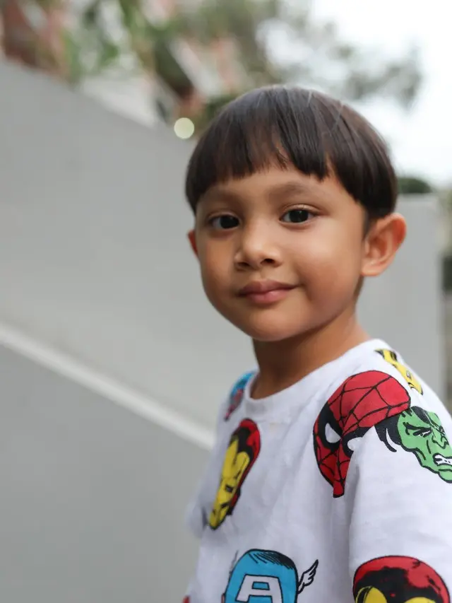 Anak artis yang puasa sampai maghrib di usia yang masih kecil