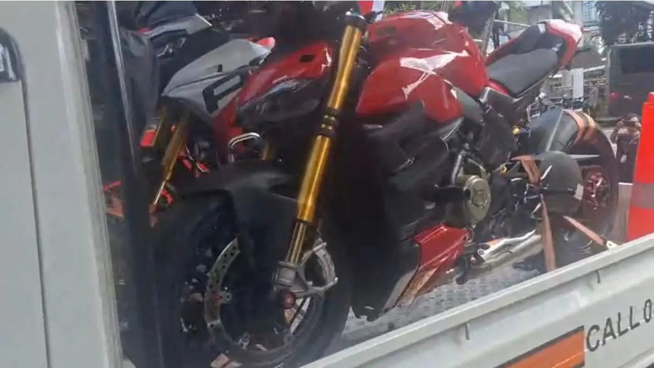 Ducati Streetfigher V4 disita KPK dalam OTT Wamenaker Immanuel Ebenezer
