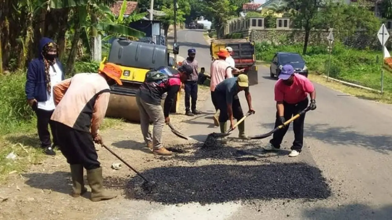 2024, Pemkab Purwakarta Diminta Genjot Kualitas dan Kemantapan Jalan yang Sudah Menurun