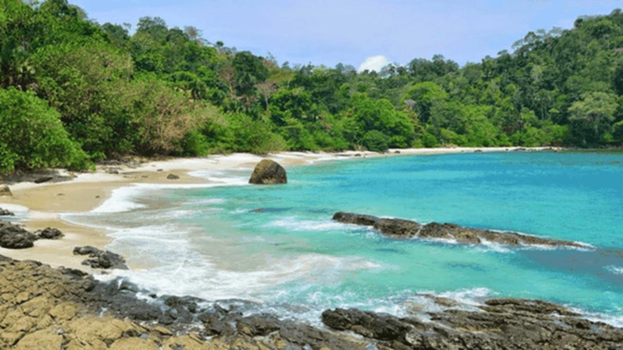 Ini Tips Pilih Destinasi Liburan Akhir Tahun Dalam-Luar Negeri, Lengkap dengan Rincian Biayanya