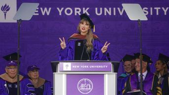 Isi Pidato Taylor Swift Usai Terima Gelar Doktor Kehormatan dari NYU, Diwarnai Kontroversi