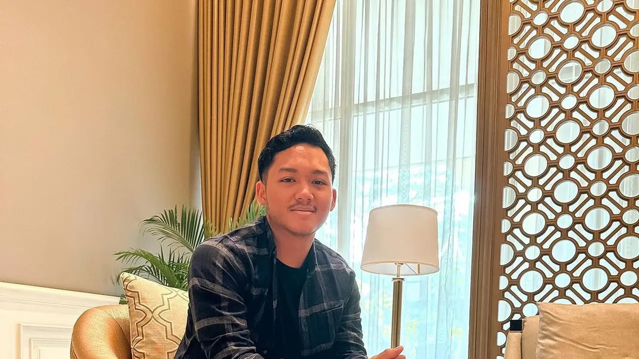 6 Anak Artis Ini Mengaku Sudah Pacaran Sejak SMP, Bikin Orang Tua Galau