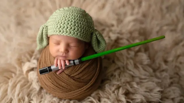 6 Gaya Pemotretan Baby Born Shaquille, Anak Cut Meyriska yang Curi Perhatian
