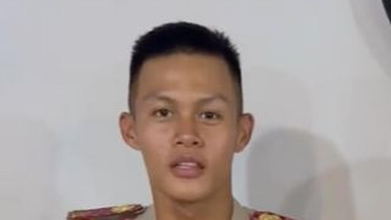 Saudara Kembar Sama-sama Masuk Akpol<br>