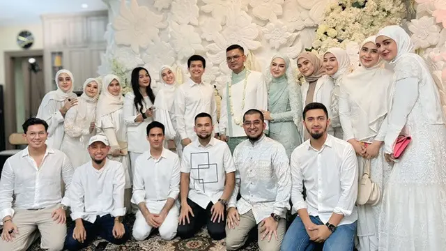 8 Potret Pernikahan Irish Bella dan Haldy Sabri, Khidmat Dihadiri Tamu Artis