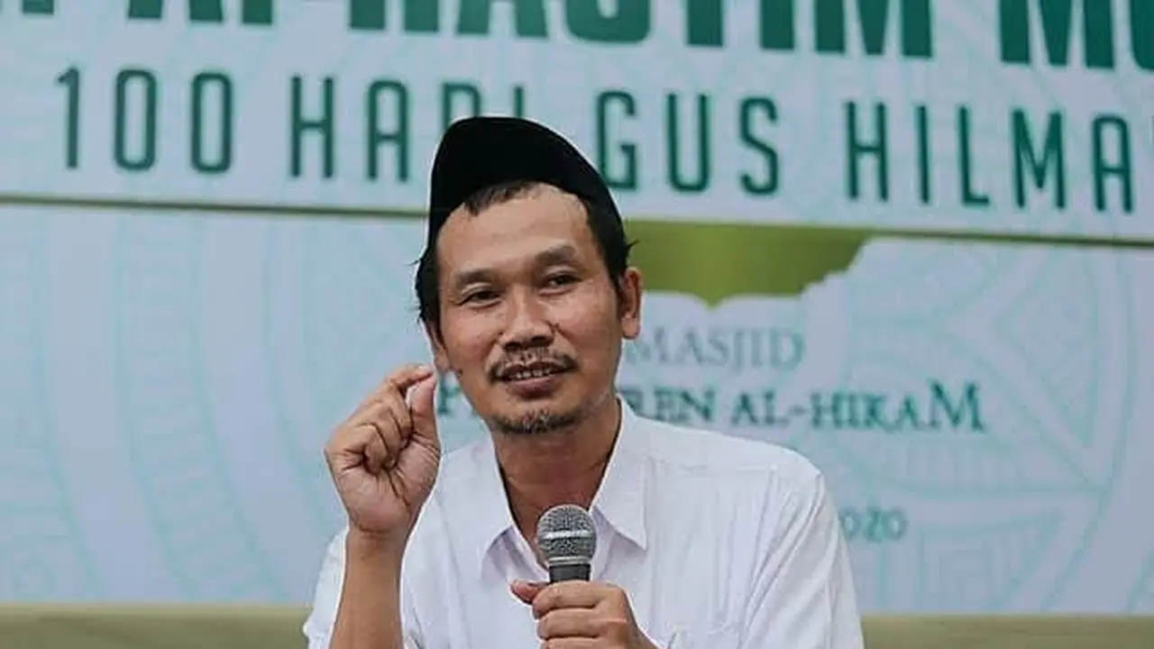 KH. Ahmad Bahauddin (Gus Baha)