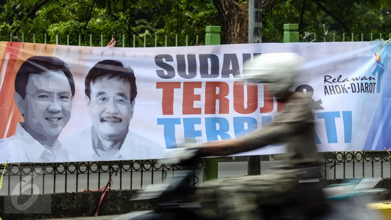 20160729-Spanduk Dukungan Ahok dan Djarot-Jakarta