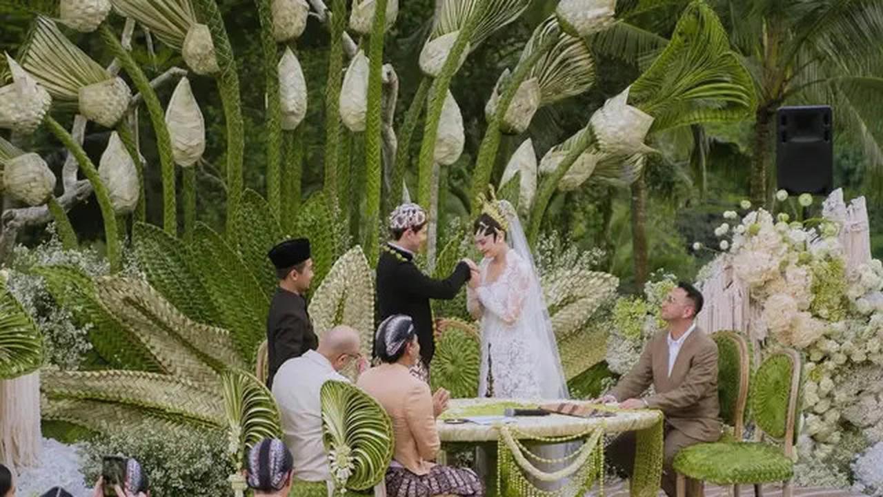 6 Potret Raffi Ahmad Menangis saat Jadi Saksi Nikah Luna Maya dan Maxime Bouttier: Air Mataku Jatuh Bukan karena Sedih
