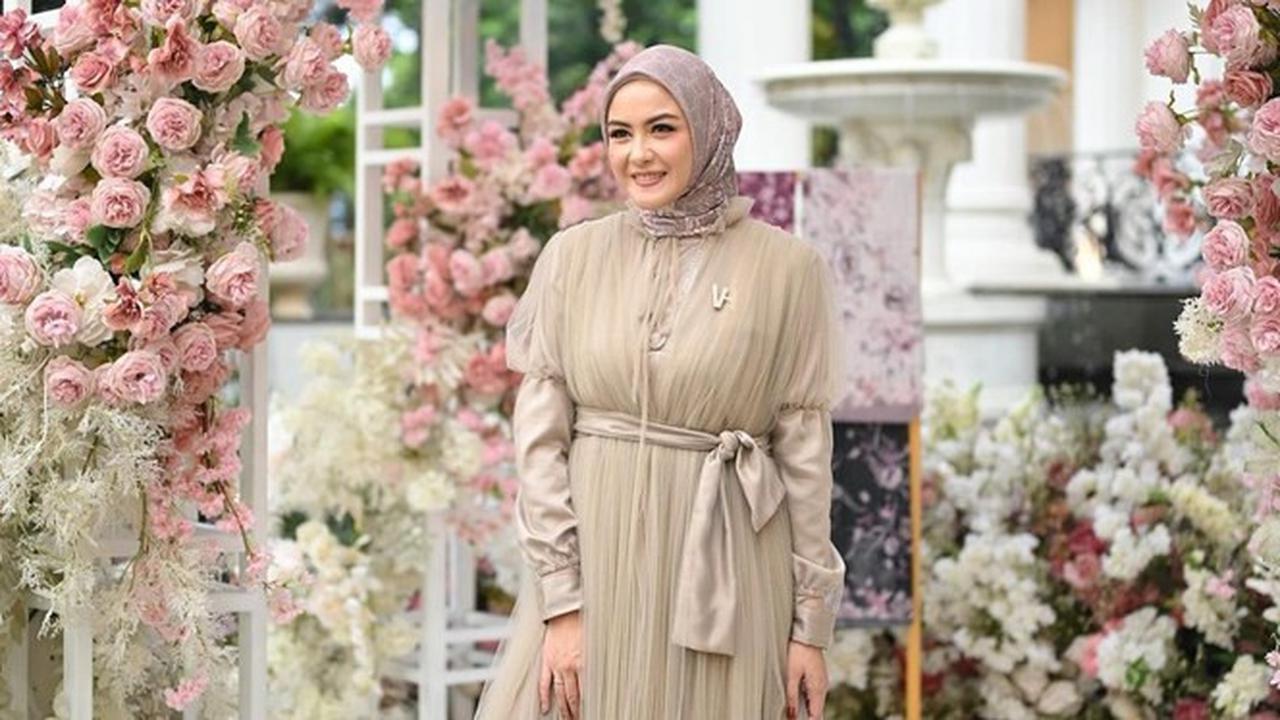 7 Gaya Hijab Revalina S Temat, Inspirasi untuk Idul Fitri