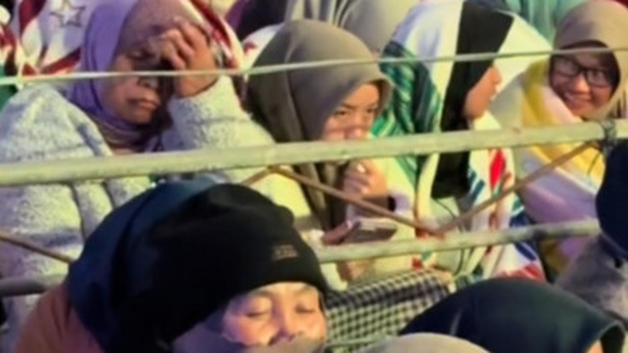 Capai 12 Derajat, Momen Pagelaran Salawatan di Dieng Ini Curi Perhatian