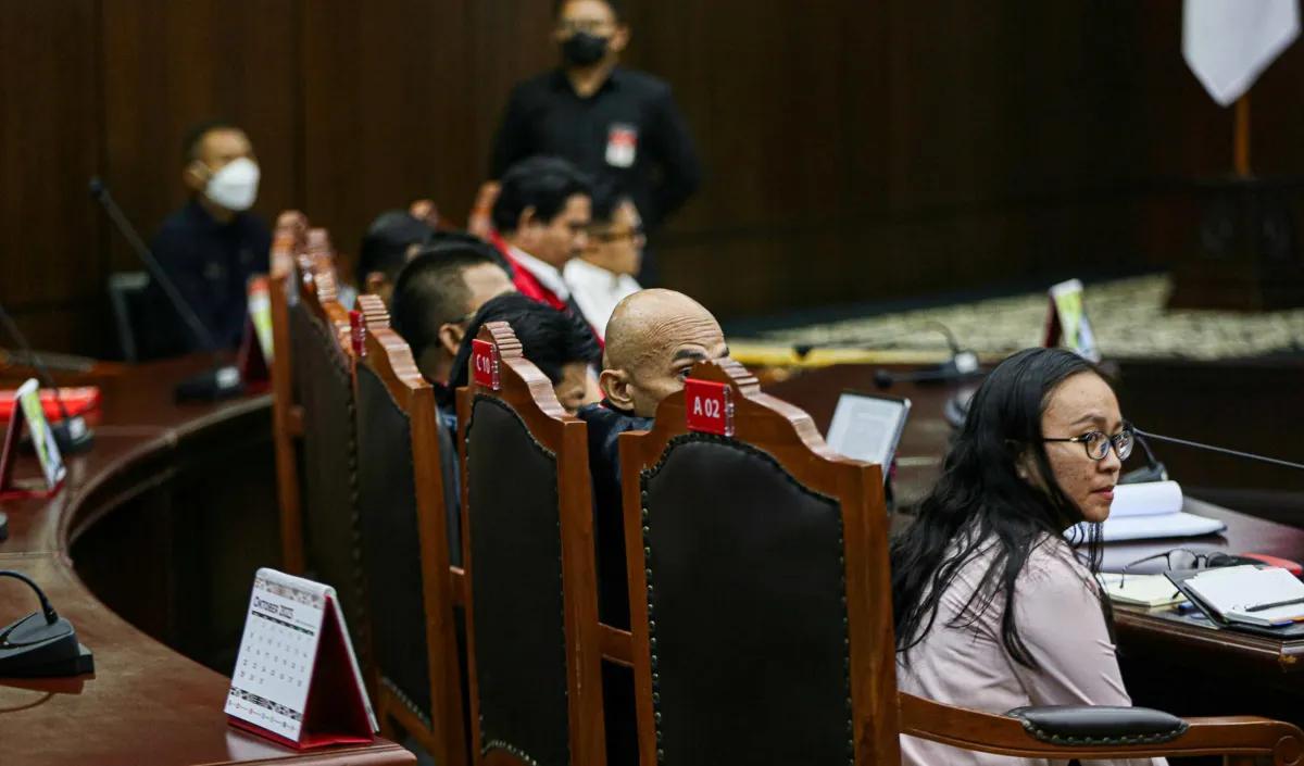 Komisi III bakal memikirkan bagaimana memperbaiki kinerja MK ke depan.