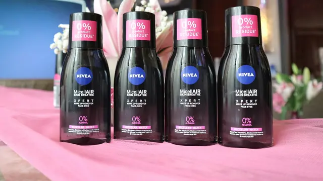 Kelly Tandiono & Bubah Alfian Berbagi Tips XPERT Bersihkan Heavy Make Up, Mau Tahu?