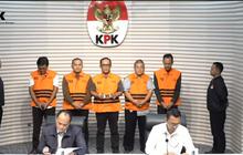 Tangan Diborgol, Bupati Lampung Tengah Ardito Wijaya dan 4 Orang Ditetapkan KPK sebagai Tersangka Kasus Suap