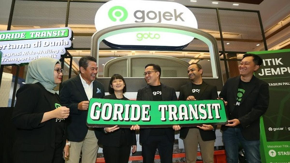 Gojek Luncurkan GoRide Transit, Pesan Ojek Online dan Tiket KRL Sekali Klik