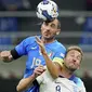 Di laga lain, Italia berhasil menaklukkan Inggris dengan skor tipis dalam duel matchday 5 Grup 3 UEFA Nations League A 2022/2023, Sabtu (24/9/2022) yang berlangsung di Stadion San Siro. (AP via LaPresse/Spada)