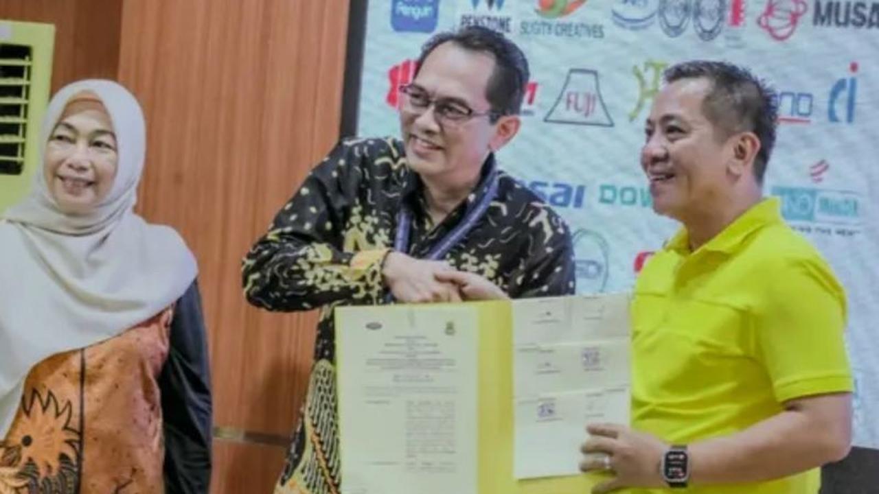 Bukan Sekadar Menara Gading, Karawang Gandeng Perusahaan Tingkatkan Kompetensi SDM Lokal