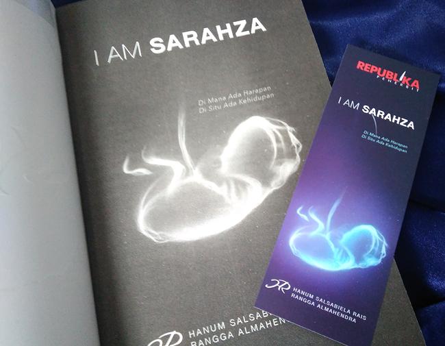 Novel I am Sarahza./Copyright Vemale/Endah