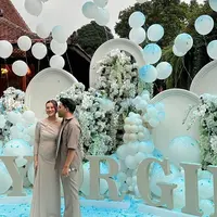 Potret Gender Reveal Kehamilan Aaliyah Massaid (Sumber: Instagram/thariqhalilintar)
