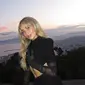 Sabrina Carpenter, dikabarkan pacaran dengan aktor Dylan O'Brien. (Dok: Instagram&nbsp;https://instagram.com/sabrinacarpenter?igshid=YmMyMTA2M2Y=&nbsp;Liputan6.com dyah pamela)