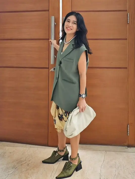 <p>Dian Sastrowardoyo selalu memukau [Instagram/therealdisastr]</p>