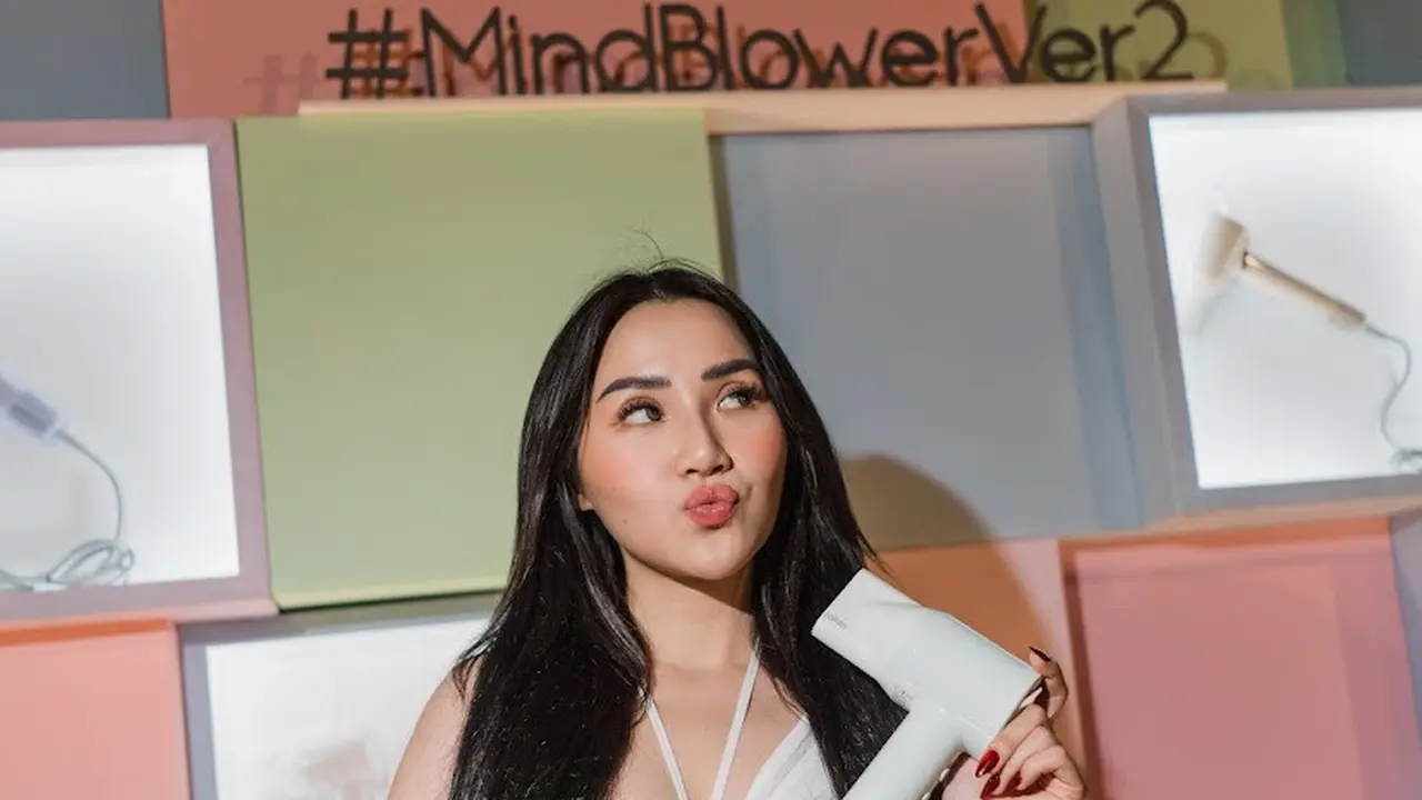 Hair Dryer yang Mampu Mengeringkan Rambut Hanya Dalam 5 Menit