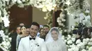 <p>Sebelum menuju altar, rombongan pengantin diawali dengan para bridesmaid dan groomsmen. [Fimela.com/Daniel Kampua]</p>