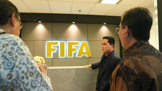 Ketua PSSI, Erick Thohir, mengunjungi Kantor FIFA di Jakarta.