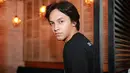 Jefri Nichol merupakan salah satu aktor muda berbakat yang dipunyai Indonesia. Selain punya tampan, aktor kelahiran 15 Januari 1999 ini punya karisma yang luar biasa. (Adrian Putra/Bintang.com)