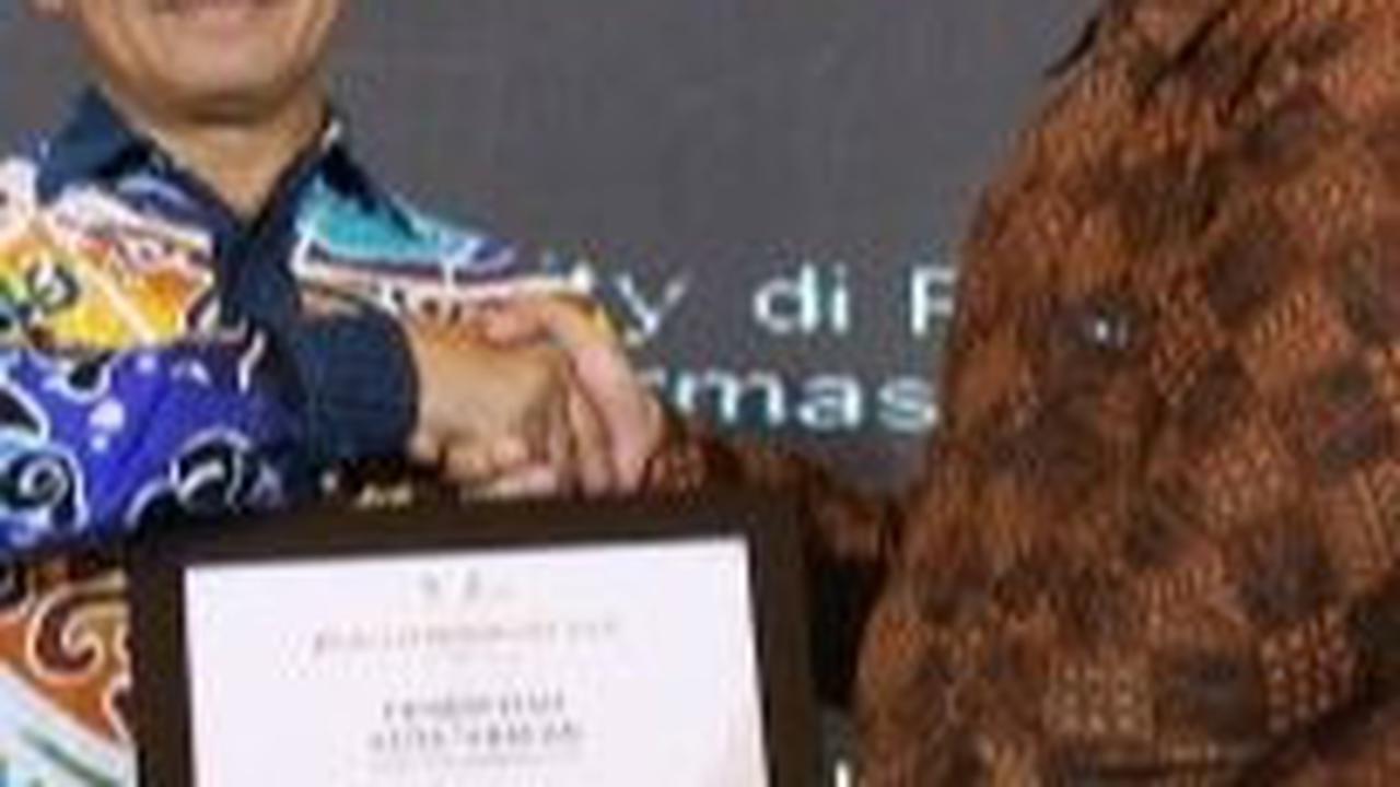 Wali Kota Tarakan Raih Penghargaan Tokoh Indonesia Pengembang Digitalisasi