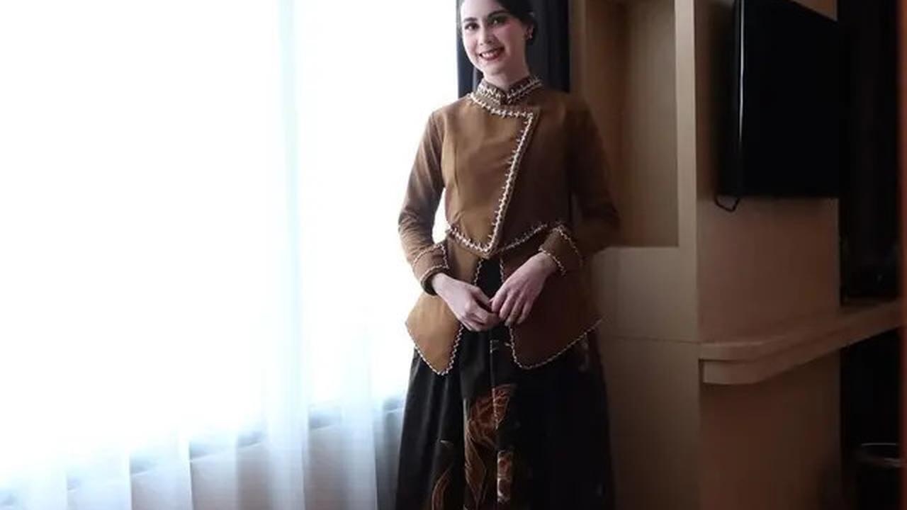 4 Ide Kebaya Elegan dan Berkelas Ala Ibu Pejabat, Dari Franka Makarim hingga Kahiyang Ayu
