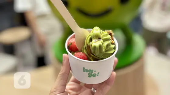 Mencicip AYCE Frozen Yogurt di Blok M, Bebas Ambil Topping