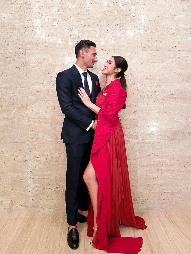 Tampil Menawan, Ini 7 Potret Jessica Iskandar dan Vincent Verhaag Kondangan Bareng