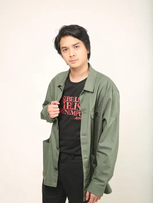 Baskara Mahendra saat di kantor Fimela.com, di Gondangdia, Jakarta Pusat, Kamis (16/1/2020). (Adrian Putra/Fimela.com)