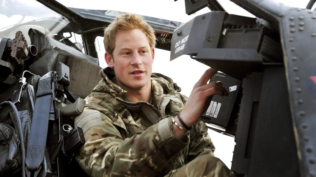 Foto Pangeran Harry Saat Bertugas di Afghanistan, diambil pada 12 Desember 2022. (AP Photo/ John Stillwell, Pool, File)