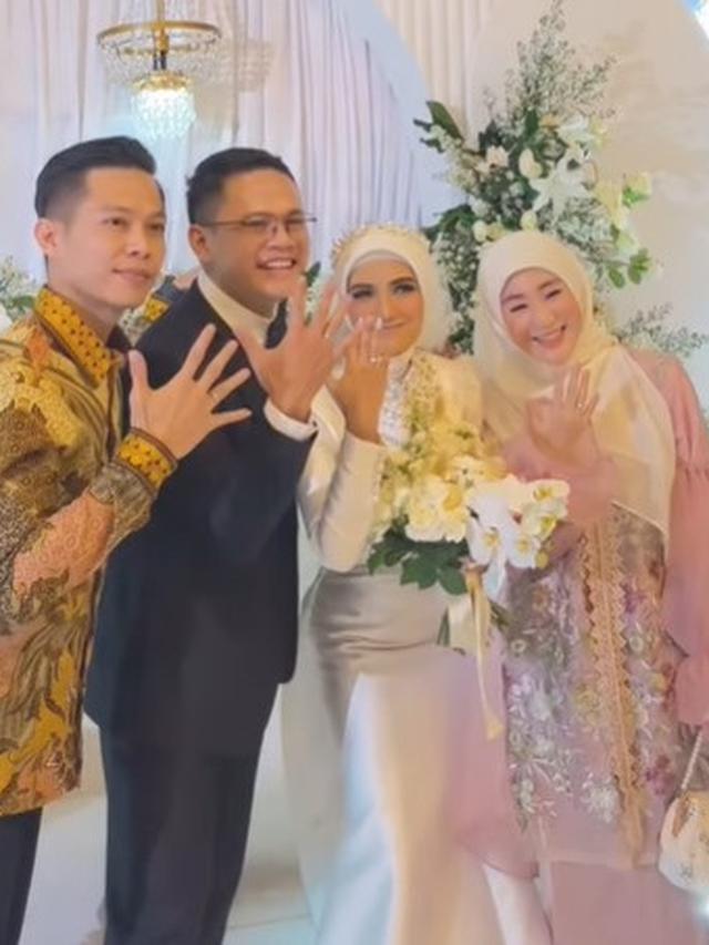 Potret Larissa Chou dan Ikram Rosadi bersama Nadya Mustika dan Iqbal Rosadi (Sumber: Instagram/ikram_rsd)