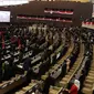 Suasana sidang Tahunan MPR Tahun 2019 di Kompleks Parlemen, Senayan, Jakarta, Jumat (16/7/2019). Sidang tersebut beragendakan penyampaian pidato kenegaraan Presiden Joko Widodo dalam rangka HUT Ke-74 Kemerdekaan Republik Indonesia. (Liputan6.com/Johan Tallo)