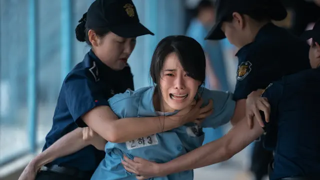 Lim Ji Yeon dalam drakor The Glory. (Foto: Graphyoda/Netflix)