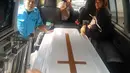 Yana Zein yang meninggal dunia pada hari Kamis (1/6/2017) di RS Mayapada kabarnya akan dimakamkan di TPU Kampung Kandang, Jumat (2/6/2017) pukul 13.00 WIB. (Bambang E.Ros/Bintang.com)